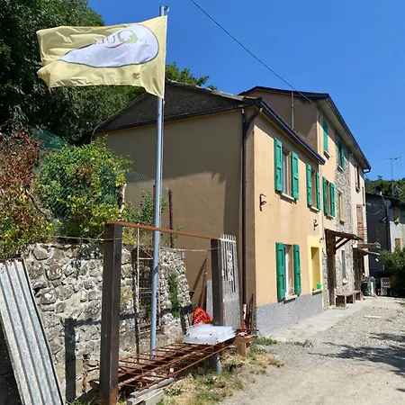 ベッド・アンド・ブレックファスト La Quercia San Benedetto Val di Sambro